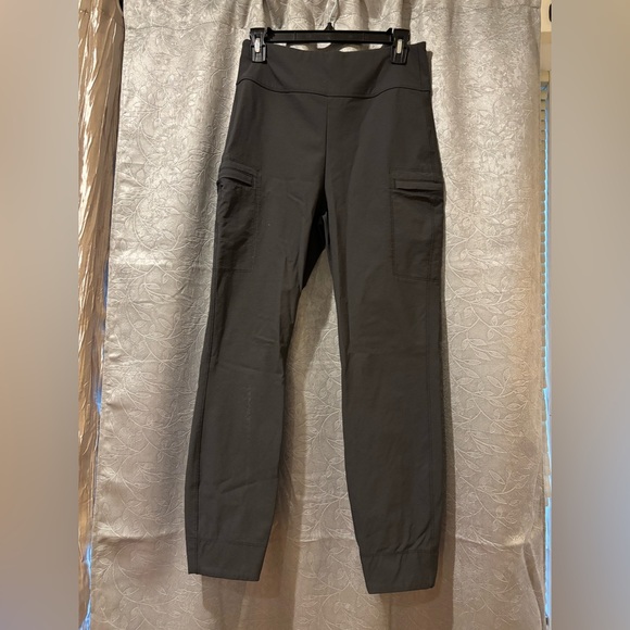 WOMENS/FEMMES - Picture 1 of 6